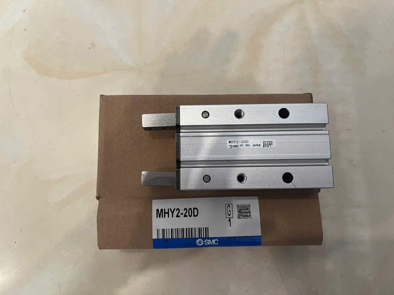 Kẹp khí nén SMC MHY2-20D